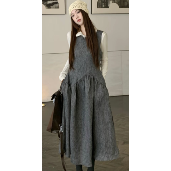 A casual grey two-piece set