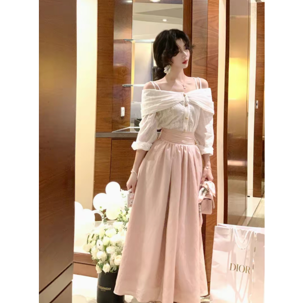 刺繡蝴蝶結一字肩芭蕾洋裝