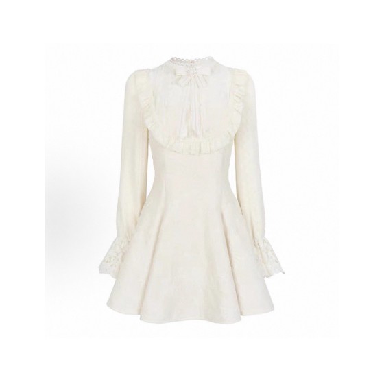 A princess dress with a cinched waist and a touch of elegance